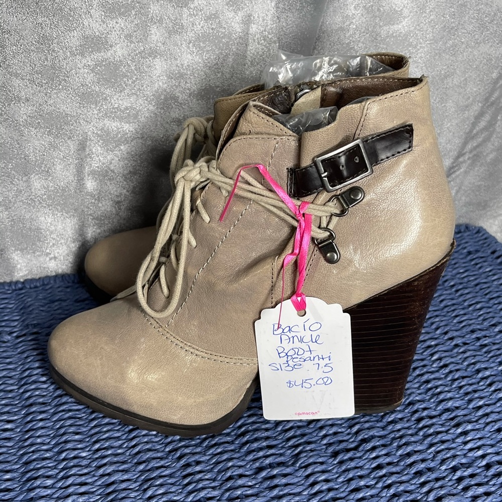 Bacio Ankle Boots - Picture 3 of 4
